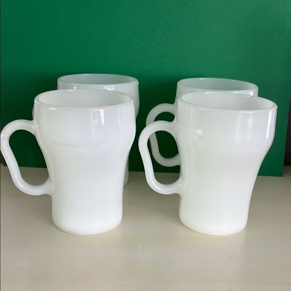 Anchor Hocking Fire King White Milk Glass Soda Fountain /Coca Cola Mugs (4) VTG - Picture 3 of 9